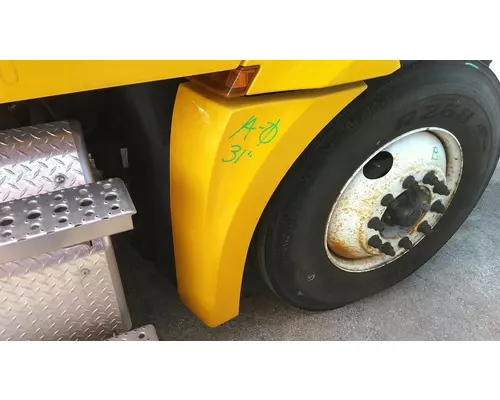 FREIGHTLINER CASCADIA 126 FENDER EXTENSION