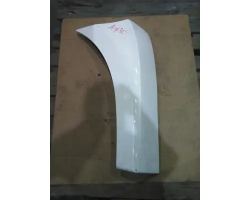 FREIGHTLINER CASCADIA 126 FENDER EXTENSION