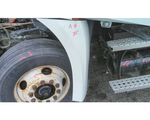 FREIGHTLINER CASCADIA 126 FENDER EXTENSION