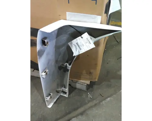 FREIGHTLINER CASCADIA 126 FENDER EXTENSION