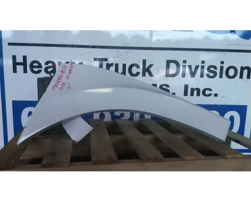 FREIGHTLINER CASCADIA 126 FENDER EXTENSION