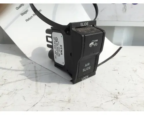FREIGHTLINER CASCADIA 126 FIFTH WHEEL SLIDE SWITCH
