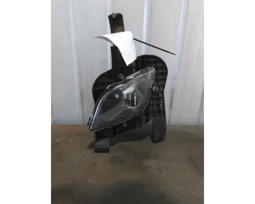 FREIGHTLINER CASCADIA 126 FOG LIGHT