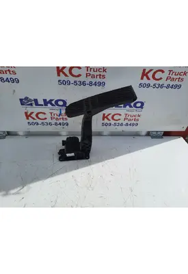 FREIGHTLINER CASCADIA 126 FOOT PEDAL