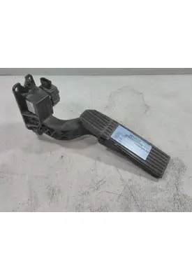 FREIGHTLINER CASCADIA 126 FOOT PEDAL