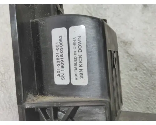 FREIGHTLINER CASCADIA 126 FOOT PEDAL