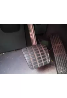 FREIGHTLINER CASCADIA 126 FOOT PEDAL