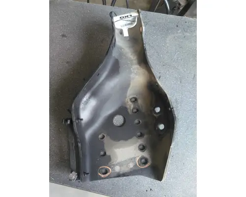 FREIGHTLINER CASCADIA 126 FRAME HORN
