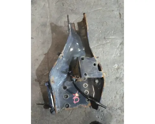 FREIGHTLINER CASCADIA 126 FRAME HORN
