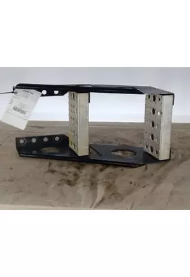 FREIGHTLINER CASCADIA 126 FRAME STEP