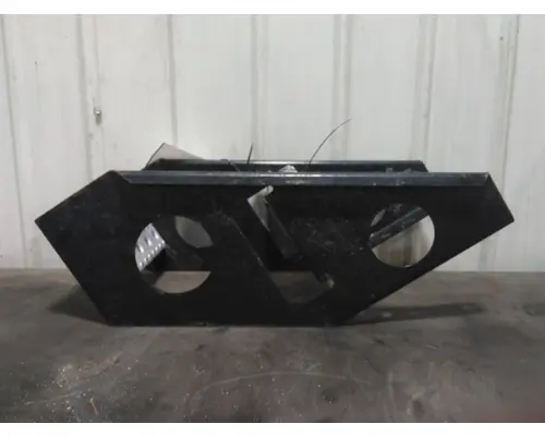 FREIGHTLINER CASCADIA 126 FRAME STEP