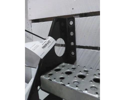 FREIGHTLINER CASCADIA 126 FRAME STEP