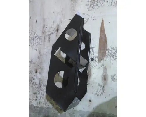 FREIGHTLINER CASCADIA 126 FRAME STEP