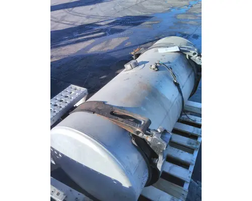 FREIGHTLINER CASCADIA 126 FUEL TANK