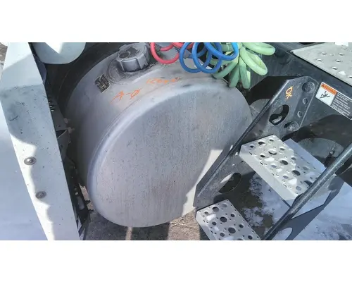 FREIGHTLINER CASCADIA 126 FUEL TANK