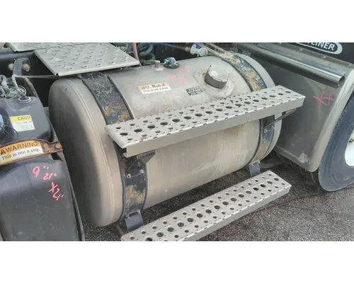 FREIGHTLINER CASCADIA 126 FUEL TANK