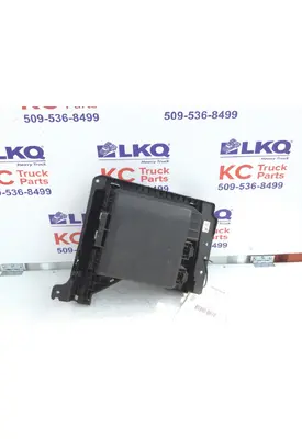 FREIGHTLINER CASCADIA 126 FUSE BOX