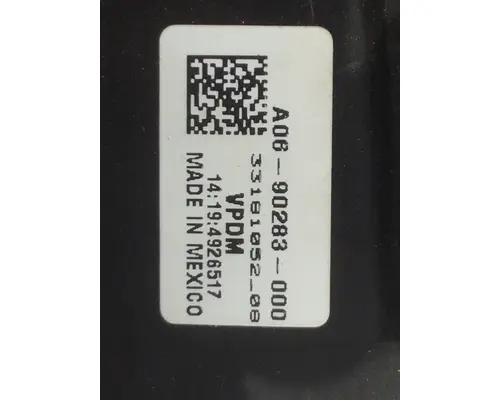 FREIGHTLINER CASCADIA 126 FUSE BOX