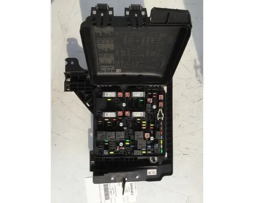 FREIGHTLINER CASCADIA 126 FUSE BOX