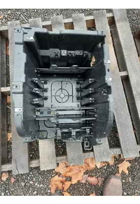 FREIGHTLINER CASCADIA 126 FUSE BOX