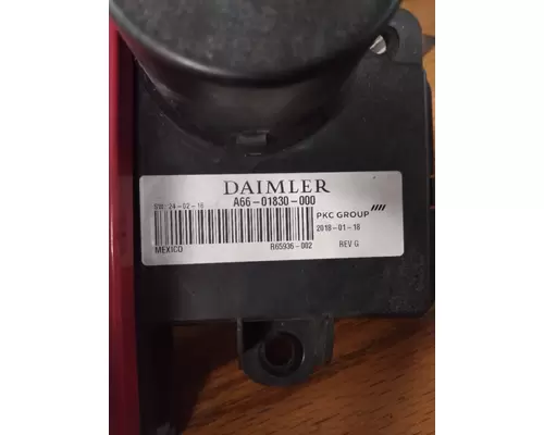 FREIGHTLINER CASCADIA 126 FUSE BOX