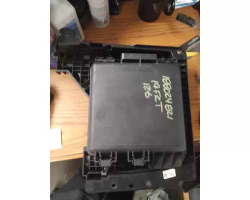 FREIGHTLINER CASCADIA 126 FUSE BOX