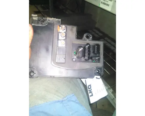FREIGHTLINER CASCADIA 126 FUSE BOX