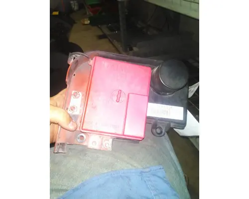 FREIGHTLINER CASCADIA 126 FUSE BOX