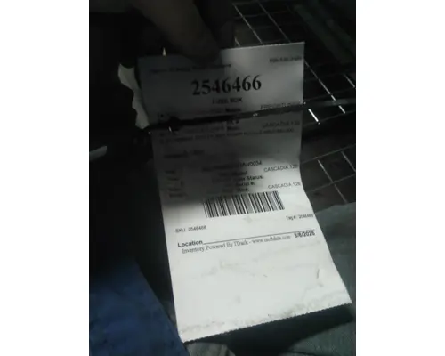 FREIGHTLINER CASCADIA 126 FUSE BOX