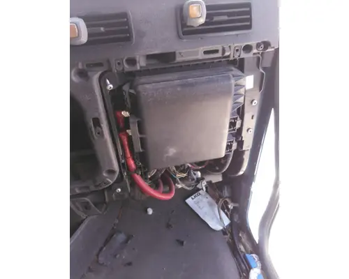 FREIGHTLINER CASCADIA 126 FUSE BOX