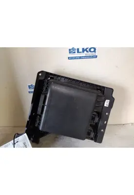 FREIGHTLINER CASCADIA 126 FUSE BOX