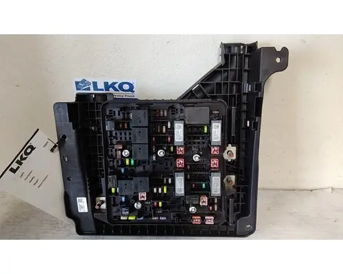 FREIGHTLINER CASCADIA 126 FUSE BOX