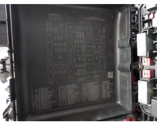 FREIGHTLINER CASCADIA 126 FUSE BOX