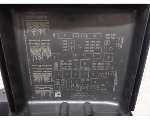 FREIGHTLINER CASCADIA 126 FUSE BOX