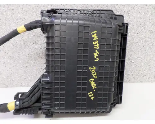 FREIGHTLINER CASCADIA 126 FUSE BOX