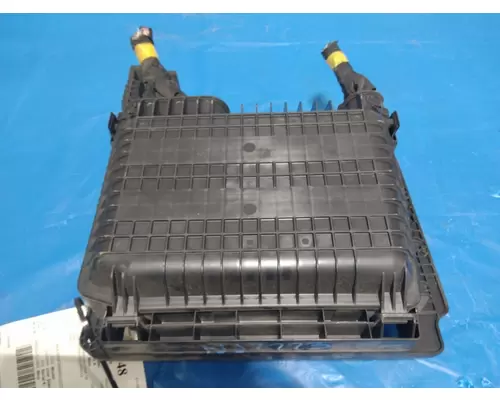 FREIGHTLINER CASCADIA 126 FUSE BOX