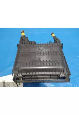 FREIGHTLINER CASCADIA 126 FUSE BOX