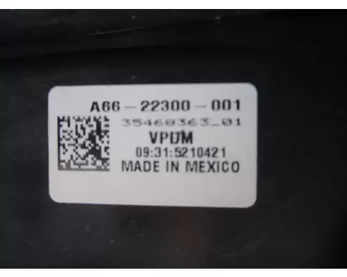 FREIGHTLINER CASCADIA 126 FUSE BOX