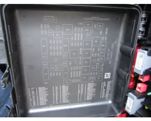 FREIGHTLINER CASCADIA 126 FUSE BOX