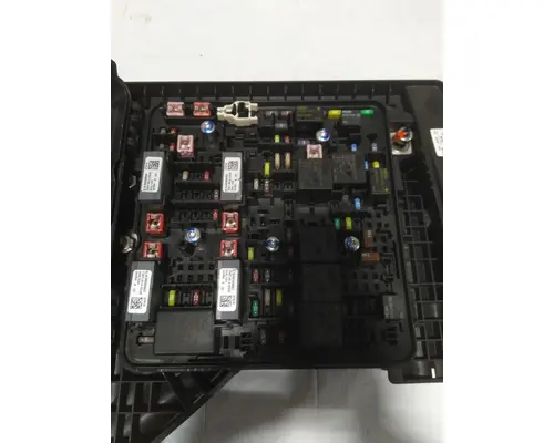 FREIGHTLINER CASCADIA 126 FUSE BOX