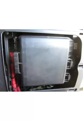 FREIGHTLINER CASCADIA 126 FUSE BOX