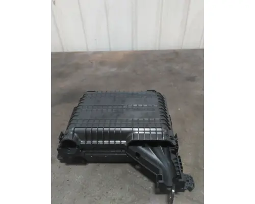 FREIGHTLINER CASCADIA 126 FUSE BOX