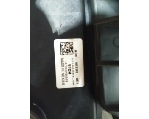 FREIGHTLINER CASCADIA 126 FUSE BOX