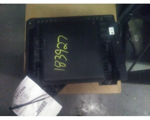 FREIGHTLINER CASCADIA 126 FUSE BOX