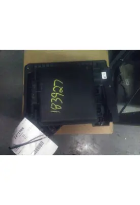 FREIGHTLINER CASCADIA 126 FUSE BOX