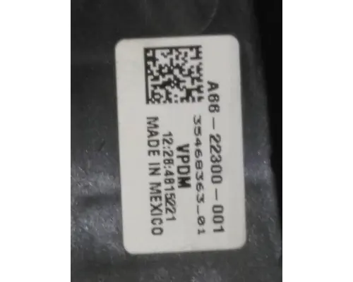 FREIGHTLINER CASCADIA 126 FUSE BOX