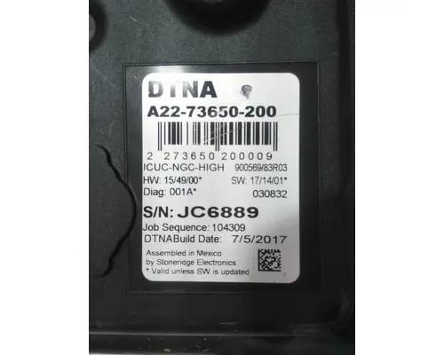 FREIGHTLINER CASCADIA 126 GAUGE CLUSTER