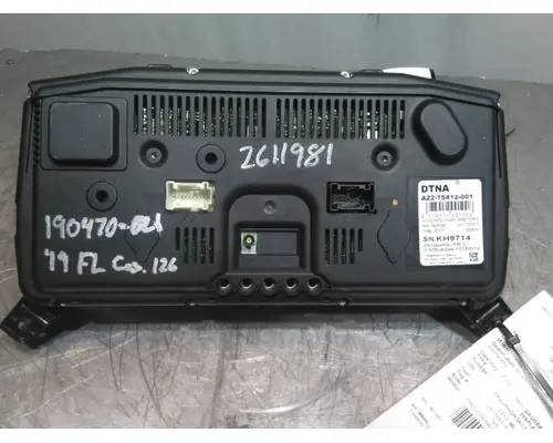 FREIGHTLINER CASCADIA 126 GAUGE CLUSTER