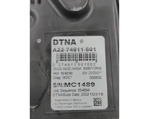 FREIGHTLINER CASCADIA 126 GAUGE CLUSTER