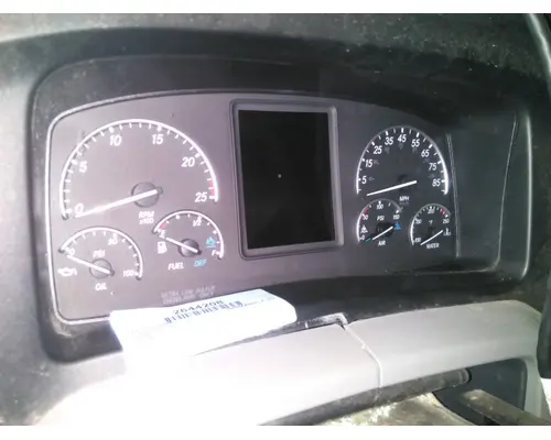 FREIGHTLINER CASCADIA 126 GAUGE CLUSTER